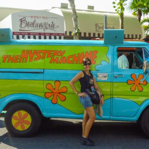 Universal Studios Florida - foto com personagens: The Mystery Machine